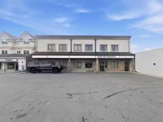 Avenue, Strathmore, AB, T4A 0X8 commercial for lease Listi.