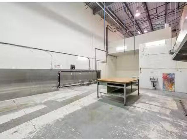 Avenue, Surrey, BC, V3S 8E5 commercial for lease Listing I.
