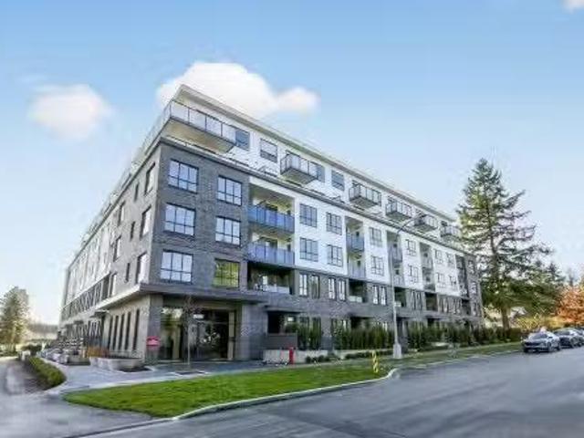 Avenue, Surrey, BC, V3R 5Y1 Single Family Property For Sale.