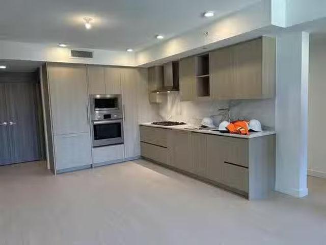 Avenue, Surrey, BC, V3T 5X7 lease for lease Listing ID R29.