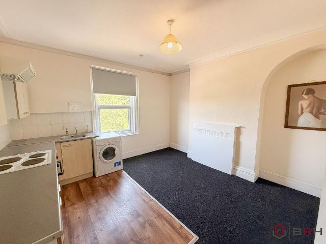 Avenue Road, Doncaster DN2, 1 bed flat to rent, £560 pcm | PrimeLocation