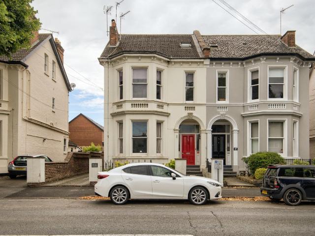 Avenue Road, Leamington Spa CV31, 3 bed flat to rent, £2,220 pcm | PrimeLocation