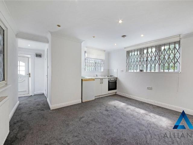 Avenue Road, London N14, Studio to rent, £1,000 pcm | PrimeLocation