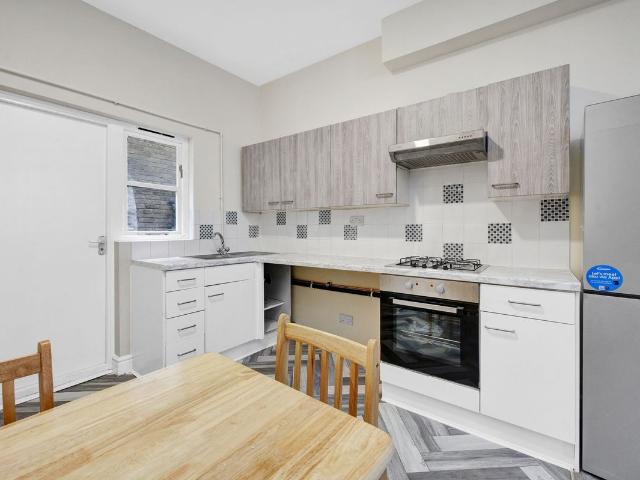 Avenue Road, London NW10, 2 bed terraced house to rent, £1,850 pcm | PrimeLocation
