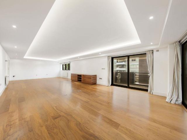 Avenue Road, St Johns Wood, London NW8, 3 bed flat to rent, £9,499 pcm | PrimeLocation