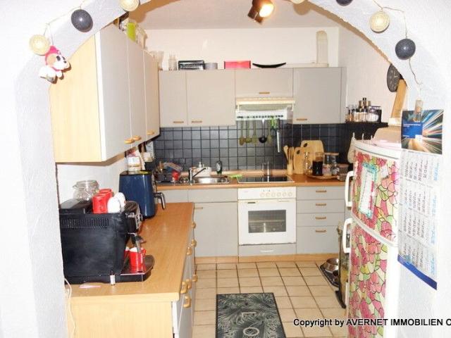 AVERNET 2,5 ZIMMERWOHNUNG MIT WINTERGARTEN UND KFZ STELLPLATZ IN ALBBRUCK BUCH