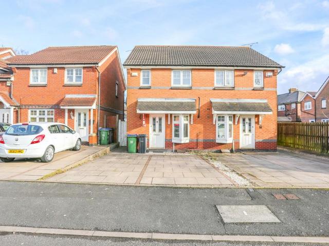 Avery Myers Close, Rood End, B68 8JT, United Kingdom | 2 bed duplex for rent #7773021 | Rentberry