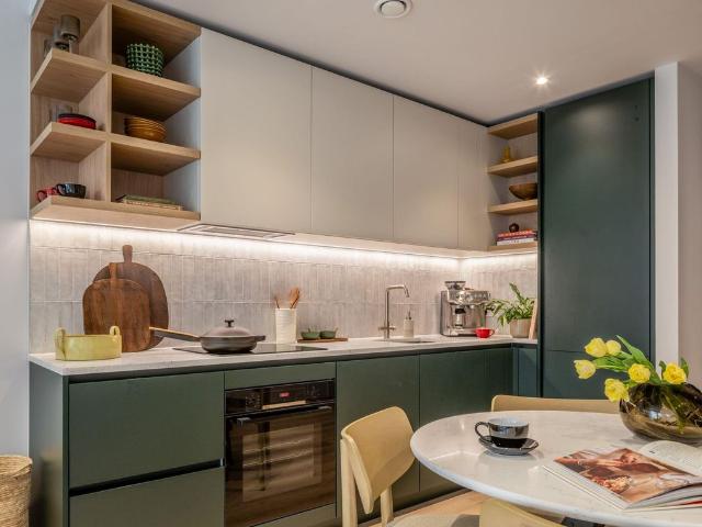 Aviator Drive, London NW2, 1 bed flat to rent, £2,400 pcm | PrimeLocation
