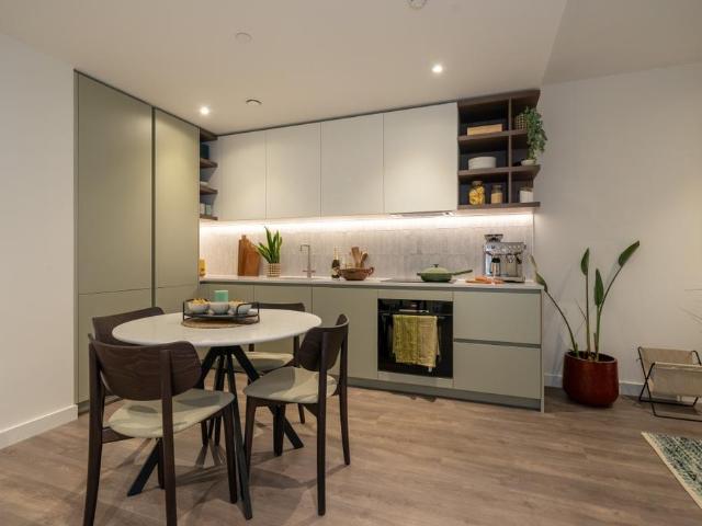 Aviator Drive London NW2 2 bed flat to rent £2,950 pcm £681 pw