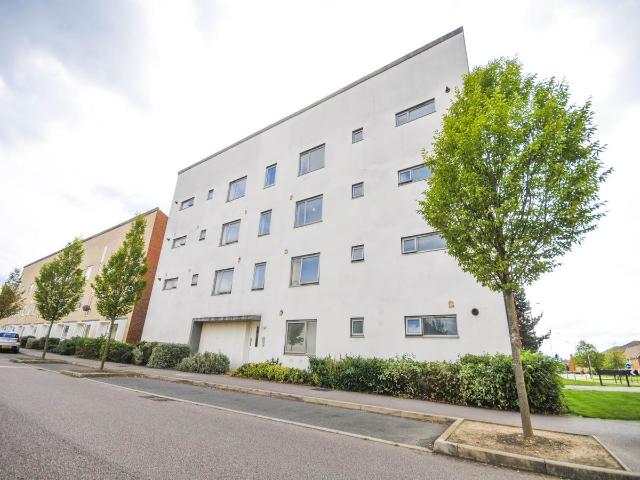 Aviation Avenue, Hatfield, Hertfordshire AL10, 3 bed flat to rent, £1,680 pcm | PrimeLocation