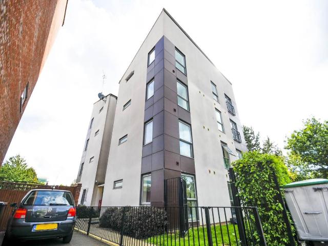 Aviation Avenue, Hatfield, Hertfordshire AL10, 3 bed flat to rent, £1,695 pcm | PrimeLocation