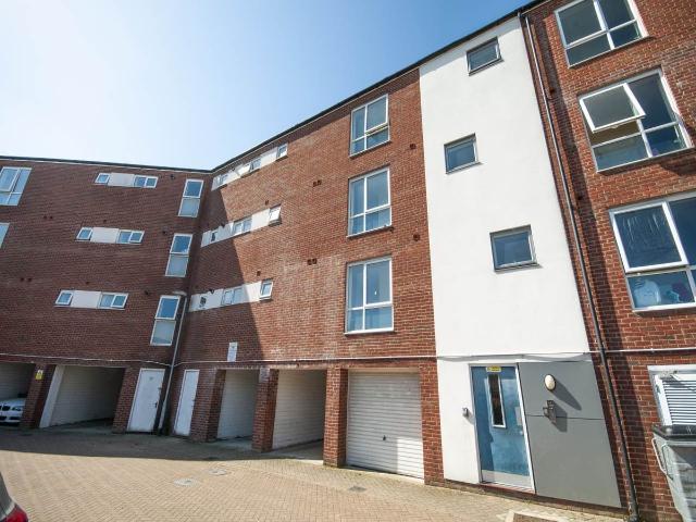 Aviation Avenue, Hatfield, Hertfordshire AL10, 4 bed flat to rent, £1,960 pcm | PrimeLocation
