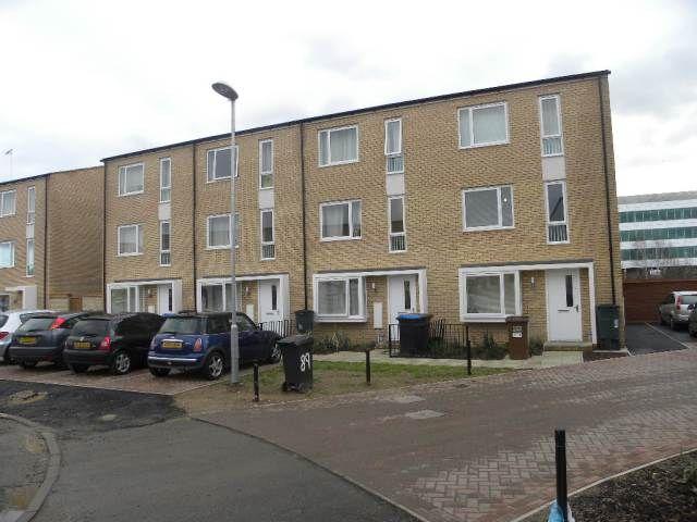 Aviation Avenue, Hatfield, Hertfordshire AL10, 5 bed property to rent, £2,700 pcm | PrimeLocation
