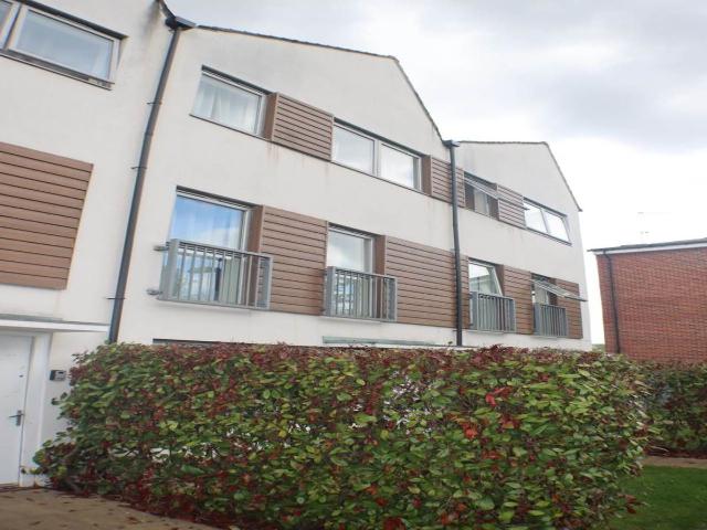 Aviation Avenue, Hatfield, Hertfordshire AL10, 6 bed property to rent, £3,390 pcm | PrimeLocation