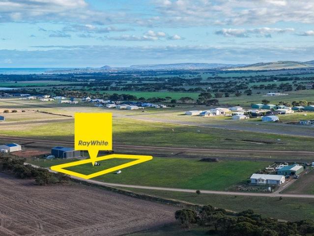 Aviation Land Ready For Your Dream Home and Hangar!