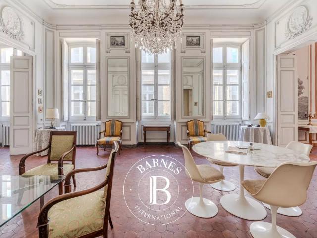 Avignon – Appartement – 280 M² – 3 Chambres – Hôtel Particul. 268m² Avignon