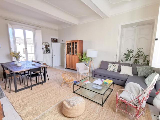 « AVIGNON IM APPARTEMENT T4 100.49M² AVEC TERRASSE »