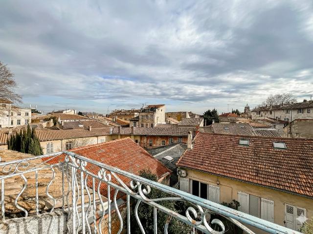 Avignon Intra muros Maison 9 pièce s 250 m2 avec jardin. 250m² Avignon