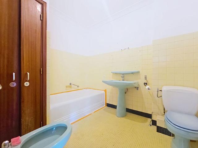 Avignon intra muros. Appartement 2 pièces de 61 m2 avec ascenseur et terrasse