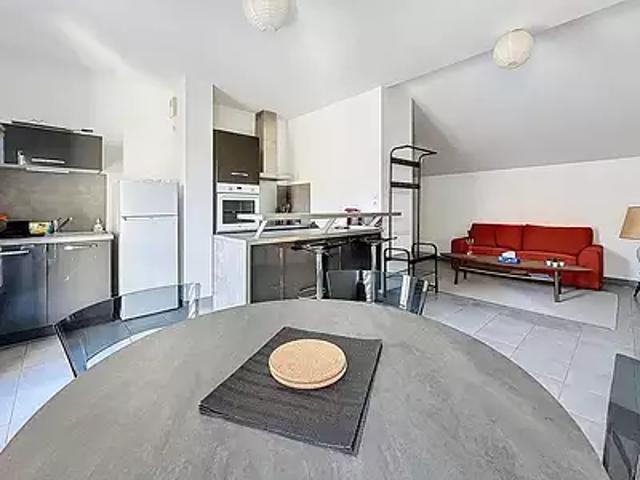 Avignon 84000 Achat / Vente appartement 2 pièces t2 au dernier étage