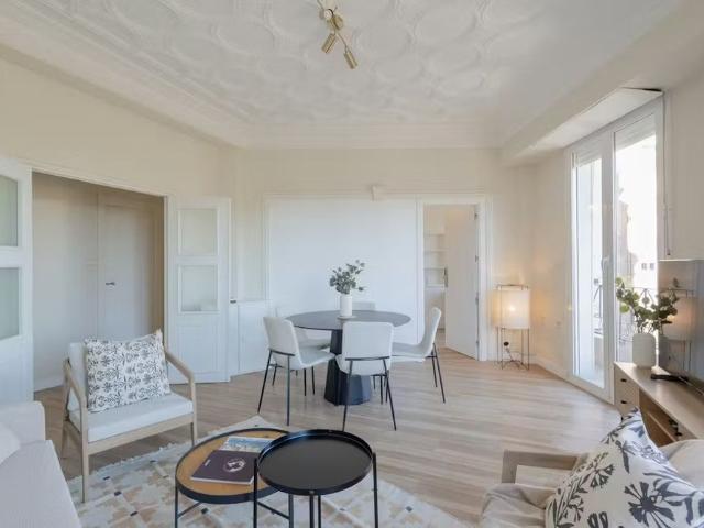 Avinguda de Jacinto Benavente, Valencia, Valencian Community 46005
