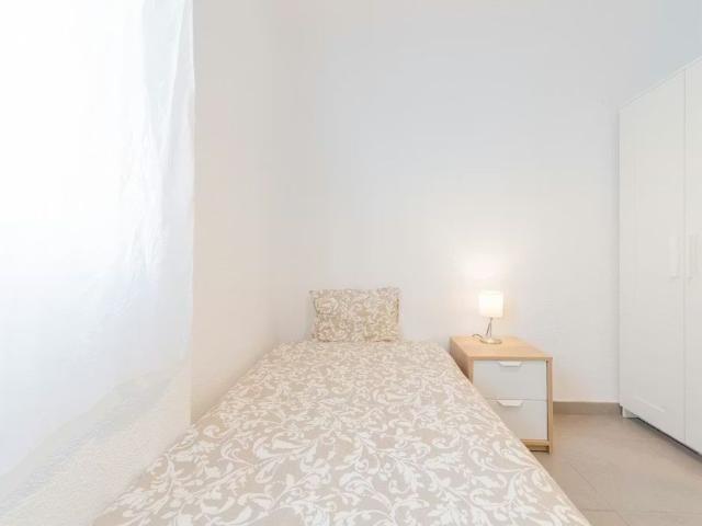 Avinguda del Cid, Valencia, Valencian Community 46014