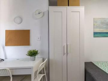 Avinguda del General Avilés, Valencia, Valencian Community 46015