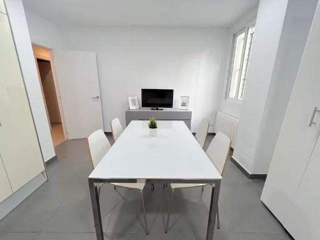Avinguda del Regne de València, Valencia, Valencian Community 46005