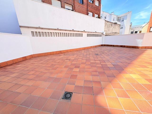 AVISO! ALQUILER OPCIÓN COMPRA Y CON TERRAZA