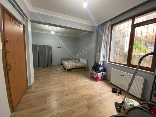 Avrupa Emlak Tan Namık Kemal Mh 70m² 1+1 Bahçe Kat,7 Yaş,iskanlı, Y.t Ünüvesitesi Karşısında,satılık