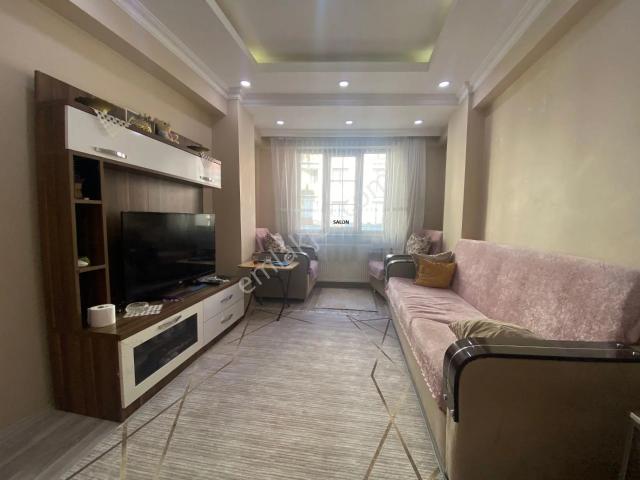 Avrupa Emlak Tan Eşyalı,üçyüzlü Metroya Yakın,çinçin Cad,fatih Mah 75m² 2+1 1.normal Kat,12 Yıllık