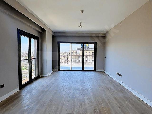 AVRUPA KONUTLARI ATA SİTESİNDE BÜYÜK TERASLI 2+1 SATILIK DAİRE