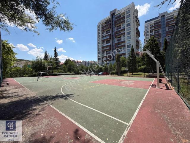Avrupa Mahallesi Arnavutluk Blok 5+1 Full Yapılı Satılık Daire