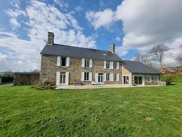 Isigny le Buat 50540 Achat / Vente maison 8 pièces t8 au dernier étage