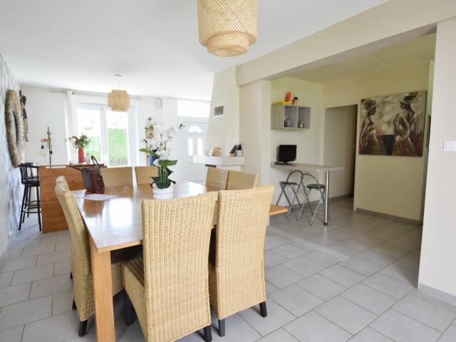 Avrillé centre: Maison de plain pied au calme 117m² Avrillé