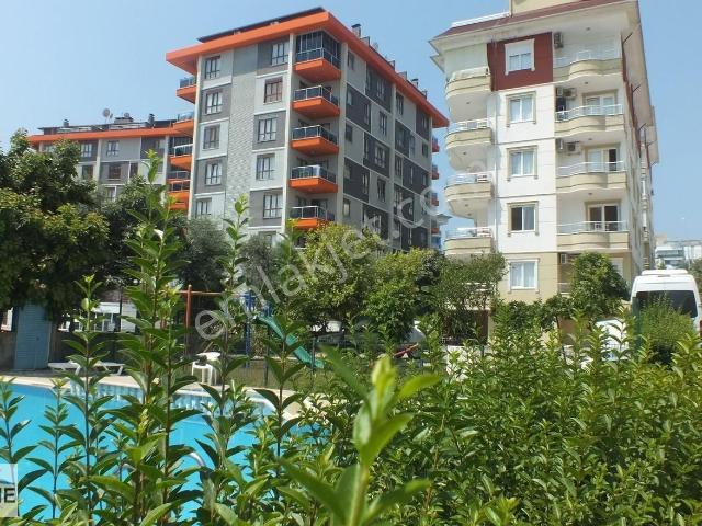 Avsallarda Satılık Havuz Manzaralı 2+1daire