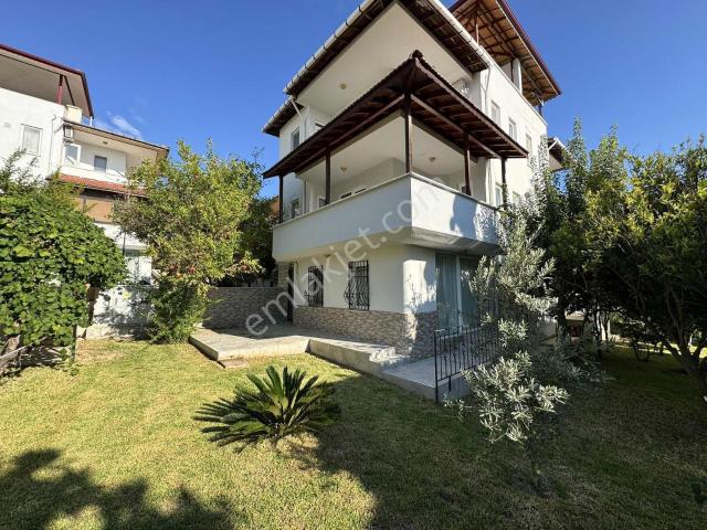 Çavuşköy Denizciler Sitesinde 1+1 Eşyalı Bahçe Katı Daire