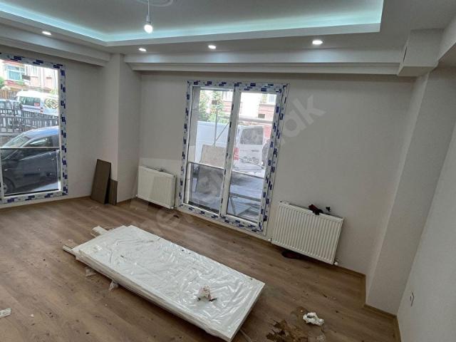 ÇAVUŞPAŞADA HASTANE YAKINI GİRİŞ 2+1 SIFIR KİRALIK