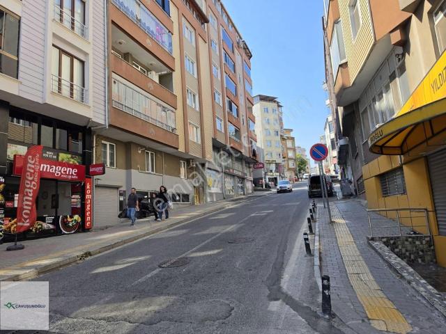 Çavuşunoğlun'dan Cengiz.cd.3.kat Manzaralı 6 Yaşın Satılık Daire