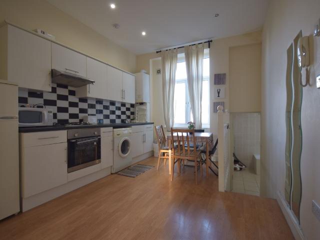 Axminster Road, Holloway, London N7, 2 bed flat to rent, £1,700 pcm | PrimeLocation