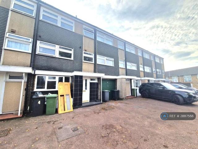 Axe Close, Luton, LU3 4 bed terraced house to rent £1,900 pcm £438 pw