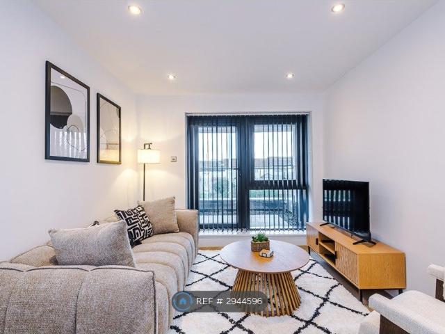 Axis, Leeds LS9, 2 bed flat to rent, £1,300 pcm | PrimeLocation