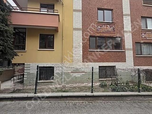 Ay Yıldız Mah.de Satılık 240 M2 Net Kullanımlı 7+1 Villa