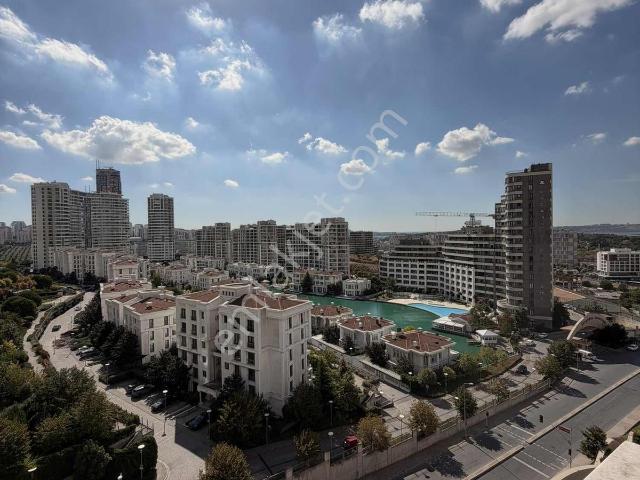 Ayça'dan Bosphorus City Göl Manzaralı Geniş Saraybahçe 172m2 3+1