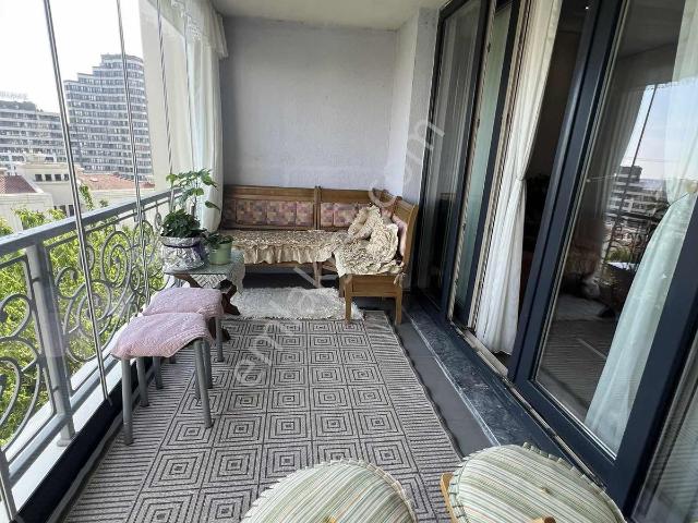 Ayça'dan İstanbul Sarayları Hanzade De 2+1 Balkonlu Fırsat Daire