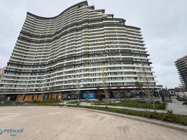 Ayşe Ateş'ten Demirlife Deniz Ve Göl Manzaralı 5+1 Satılık Daire
