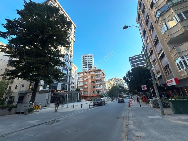 Ayşeçavuş Cad.sıfır Ankastreli Kombili Klimalı 100m2 Satılık 2+1