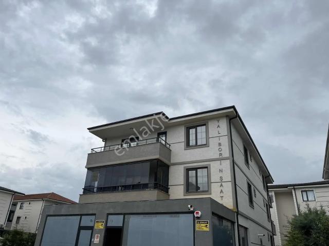 Ayşe Emlak'tan Arifiye Merkezde Satılık 2+1 Orta Kat