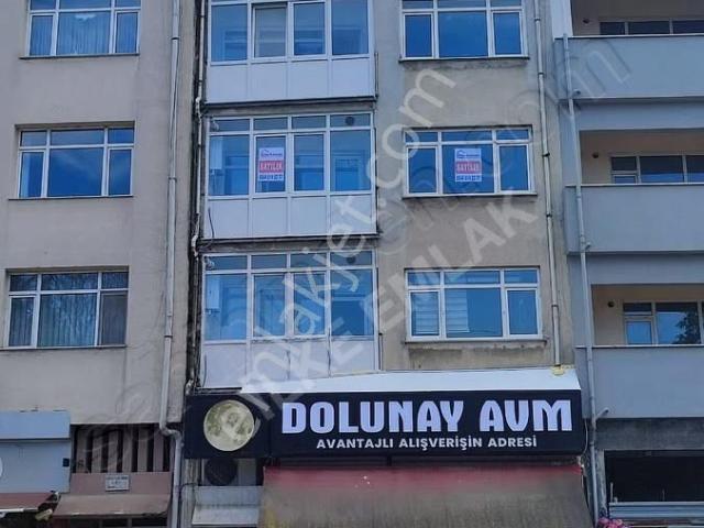 Ayşekadın Cadde Üzeri şükrüpaşa Okulu Karşısı ara Kat 3+1