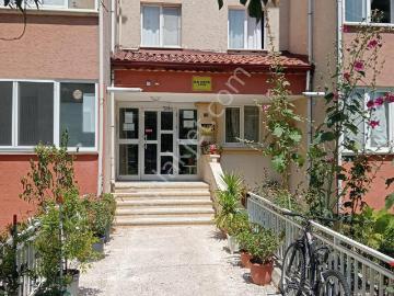Ayşekadın Yerleşkesi Yanı Rys Hotel Arkası Kiralık 2+1 Daire